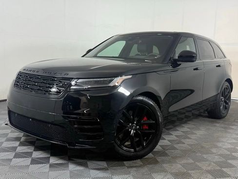 New 2025 Land Rover Range Rover Velar Dynamic SE image 1