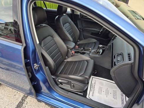Used 2017 Volkswagen Golf SEL image 13