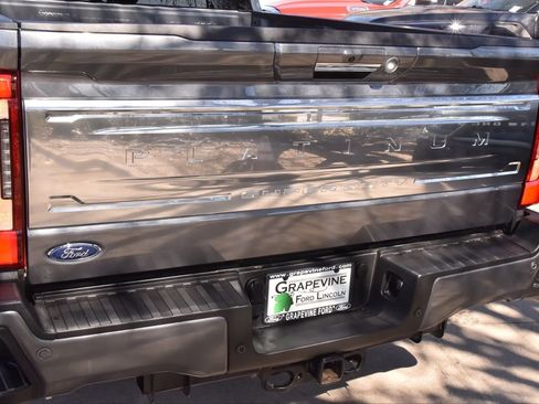 Certified 2024 Ford F250 Platinum w/ FX4 Off-Road Package image 42