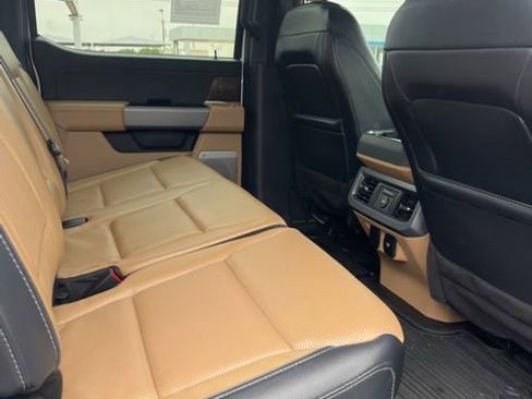Used 2024 Ford F250 Lariat w/ Sport Appearance Package AWD/4WD image 9
