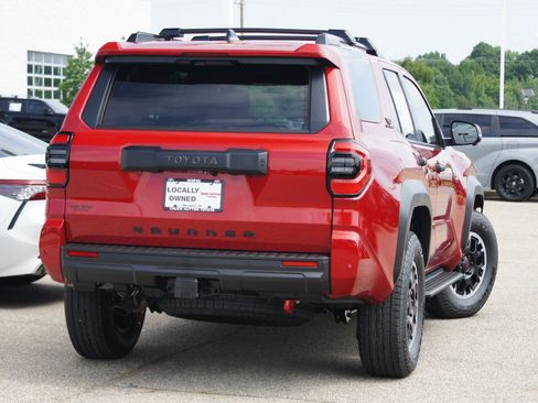 Used 2026 Toyota 4Runner TRD Off-Road Premium AWD/4WD image 11