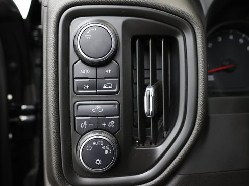 Used 2023 Chevrolet Silverado 1500 Custom AWD/4WD image 23