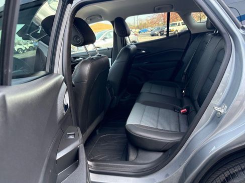 Used 2026 Chevrolet Trax LT w/ Driver Confidence Package FWD image 24