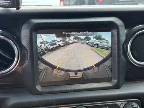 Used 2021 Jeep Wrangler Unlimited Rubicon w/ Trailer Tow Package AWD/4WD image 20