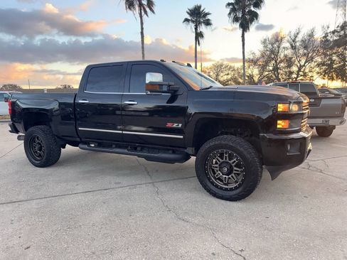 Used 2017 Chevrolet Silverado 2500 LTZ image 26