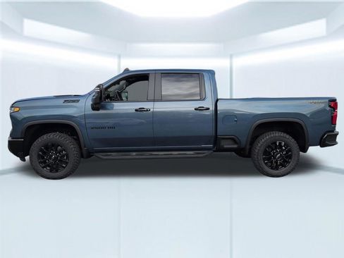 New 2026 Chevrolet Silverado 2500 LT w/ Trail Boss Package AWD/4WD image 2