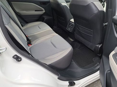 Certified 2025 Subaru Forester Premium w/ Convenience Package #2 AWD/4WD image 11