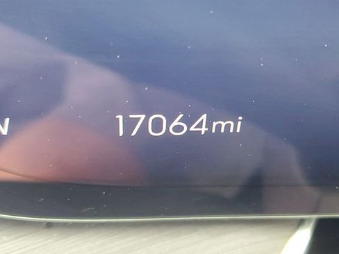 Used 2025 Buick Envision Preferred image 14