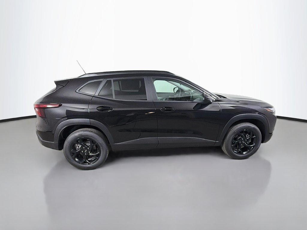 New 2026 Chevrolet Trax LT w/ Driver Confidence Package FWD image 4
