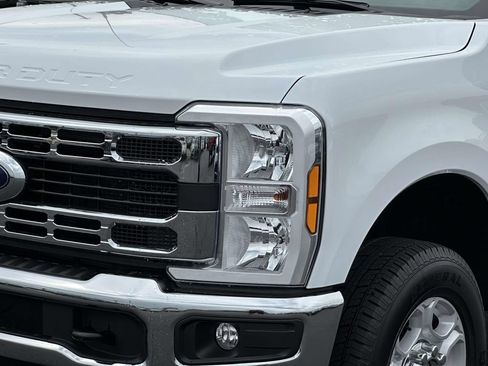 Used 2025 Ford F250 XLT AWD/4WD image 7