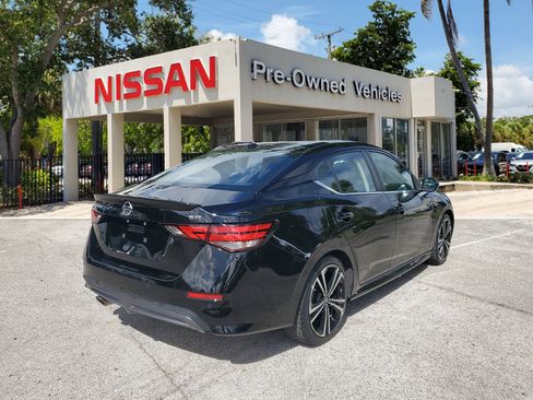 Used 2020 Nissan Sentra SR image 4