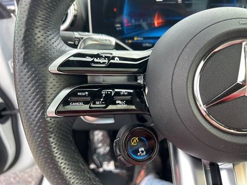 Used 2024 Mercedes-Benz GLC 43 AMG 4MATIC image 19