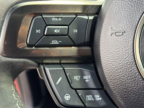 Used 2021 Ford Mustang Shelby GT500 w/ Technology Package RWD image 15