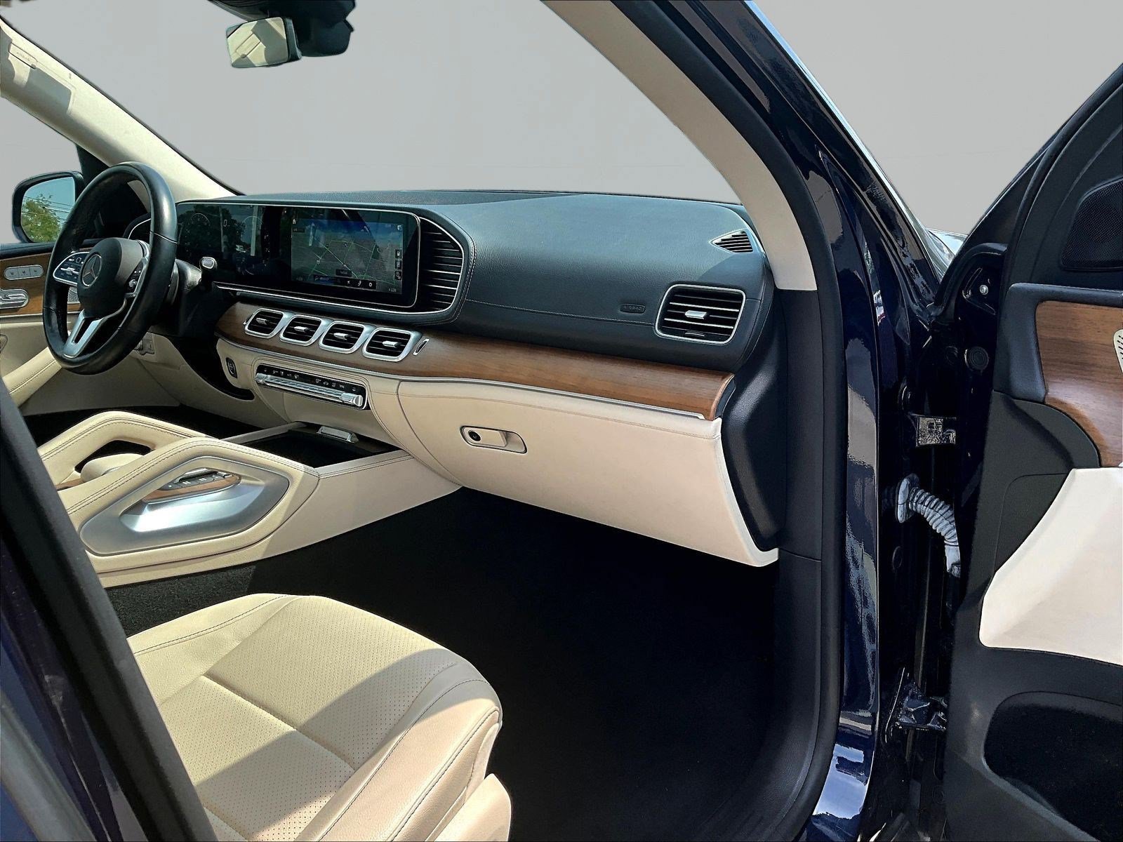 Used 2022 Mercedes-Benz GLE 350 4MATIC image 27