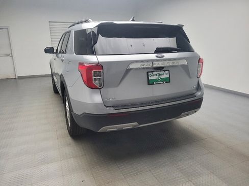 Used 2022 Ford Explorer XLT w/ Equipment Group 202A AWD/4WD image 6
