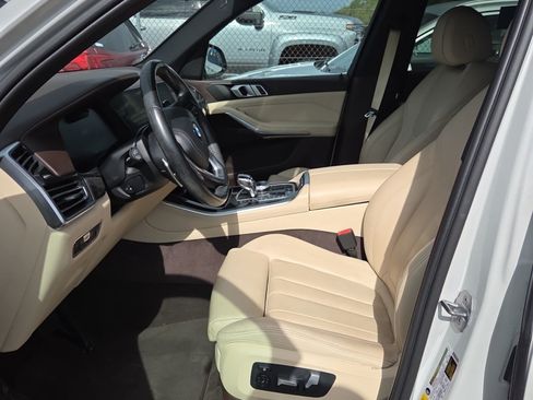 Used 2019 BMW X5 xDrive40i AWD/4WD image 10
