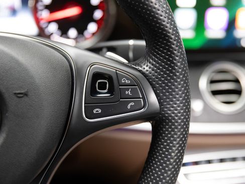 Used 2018 Mercedes-Benz E 300 4MATIC w/ Premium 1 Package image 70