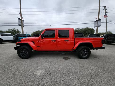 New 2026 Jeep Gladiator Sport image 6