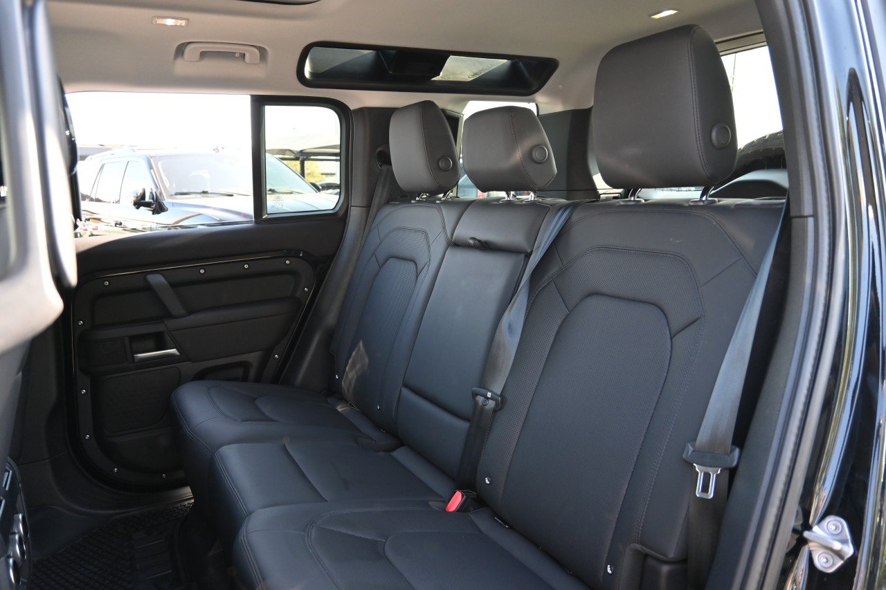 Used 2025 Land Rover Defender 110 S AWD/4WD image 20