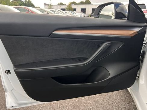 Used 2021 Tesla Model 3 Standard Range Plus RWD image 10
