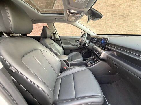 Certified 2025 Hyundai Kona Limited image 22