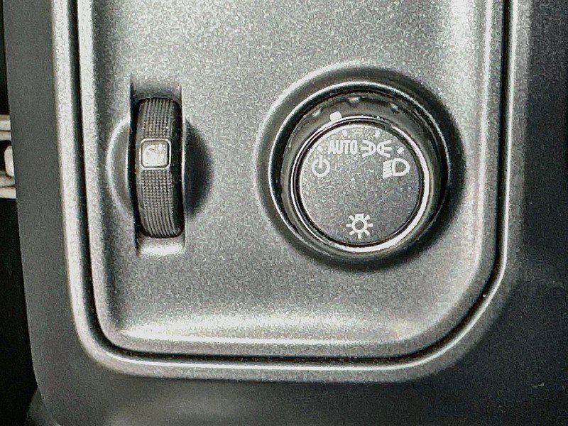 Used 2017 GMC Sierra 1500 2WD Regular Cab image 10