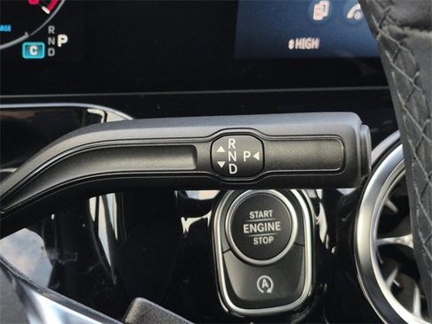 Certified 2025 Mercedes-Benz GLA 250 image 18