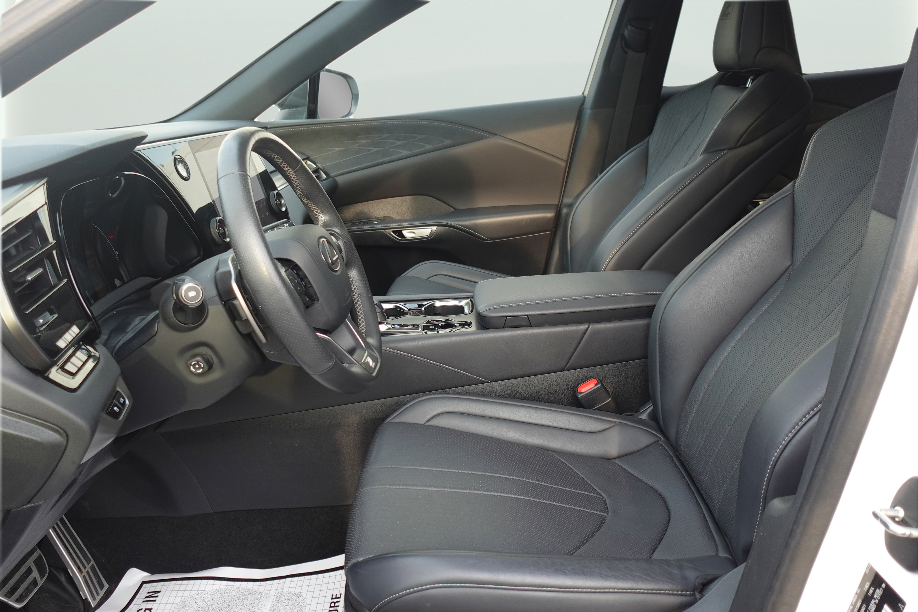 Used 2023 Lexus RX 350 F Sport w/ Cold Area Package AWD/4WD image 14