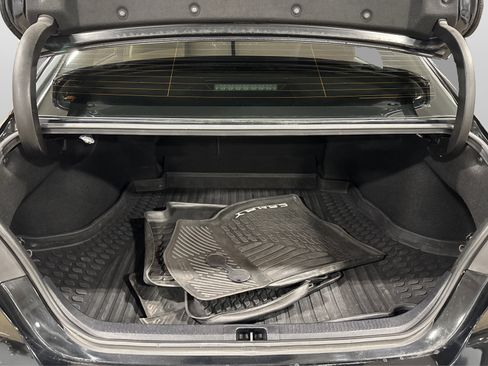 Used 2020 Toyota Camry LE image 41