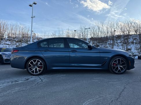 Used 2023 BMW 530e xDrive 530xe w/ Premium Package image 10