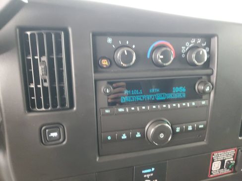 New 2026 Chevrolet Express 2500 Extended w/ Communications Package RWD image 22