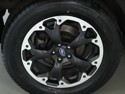 Used 2021 Subaru Crosstrek 2.0i AWD/4WD image 12