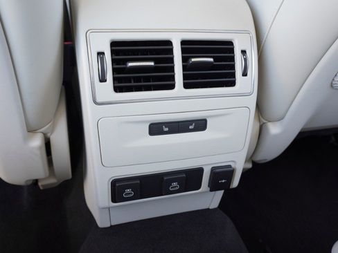 Used 2021 Jaguar F-PACE S image 32