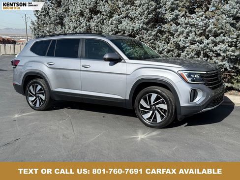 Used 2025 Volkswagen Atlas SE AWD/4WD image 12
