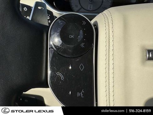 Used 2022 Land Rover Range Rover SV Autobiography Dynamic image 26
