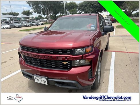 Used 2019 Chevrolet Silverado 1500 Custom w/ Custom Value Package AWD/4WD image 1