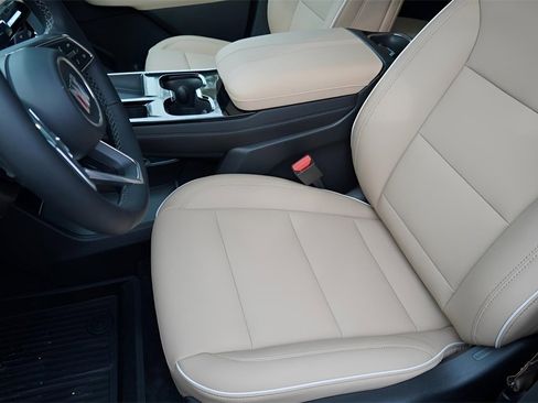 New 2026 Buick Enclave Preferred w/ Power Package image 9