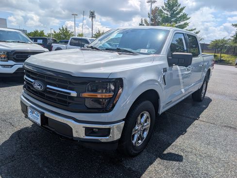 Certified 2024 Ford F150 XLT w/ Mobile Office Package AWD/4WD image 7