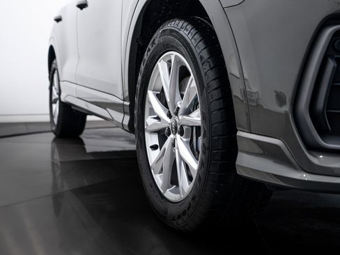 Certified 2023 Audi Q3 2.0T Premium Plus w/ Premium Plus Package image 18