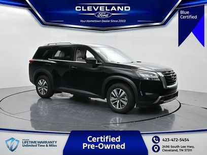 Used 2025 Nissan Pathfinder SL