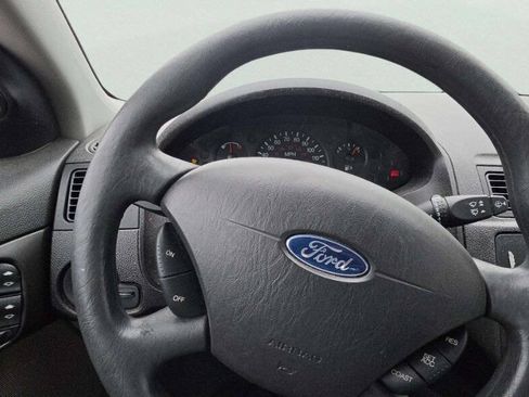 Used 2007 Ford Focus SE FWD image 10
