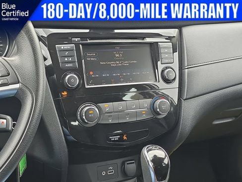 Used 2019 Nissan Rogue S FWD image 17