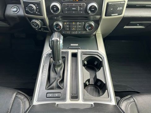 Used 2018 Ford F150 Lariat w/ Equipment Group 502A Luxury AWD/4WD image 23