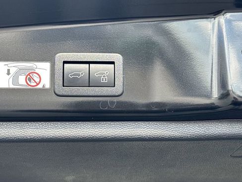 Certified 2025 Toyota Corolla Cross AWD Hybrid w/ Convenience Package image 25