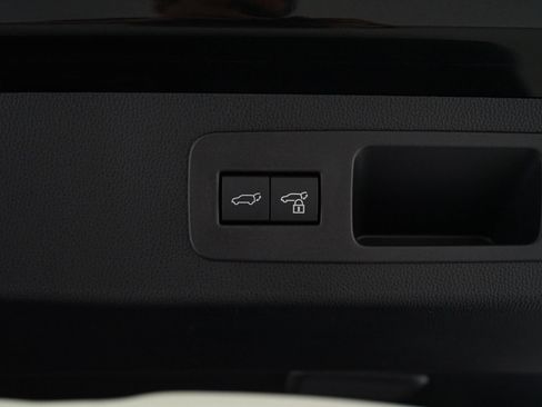 Used 2026 Lexus LX 600 4WD w/ Luxury Package image 36
