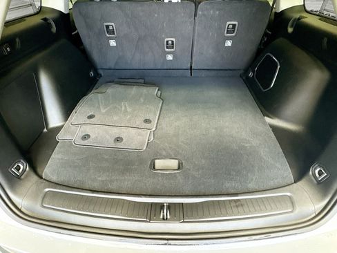 Used 2023 Jeep Grand Cherokee 4WD 4xe image 18