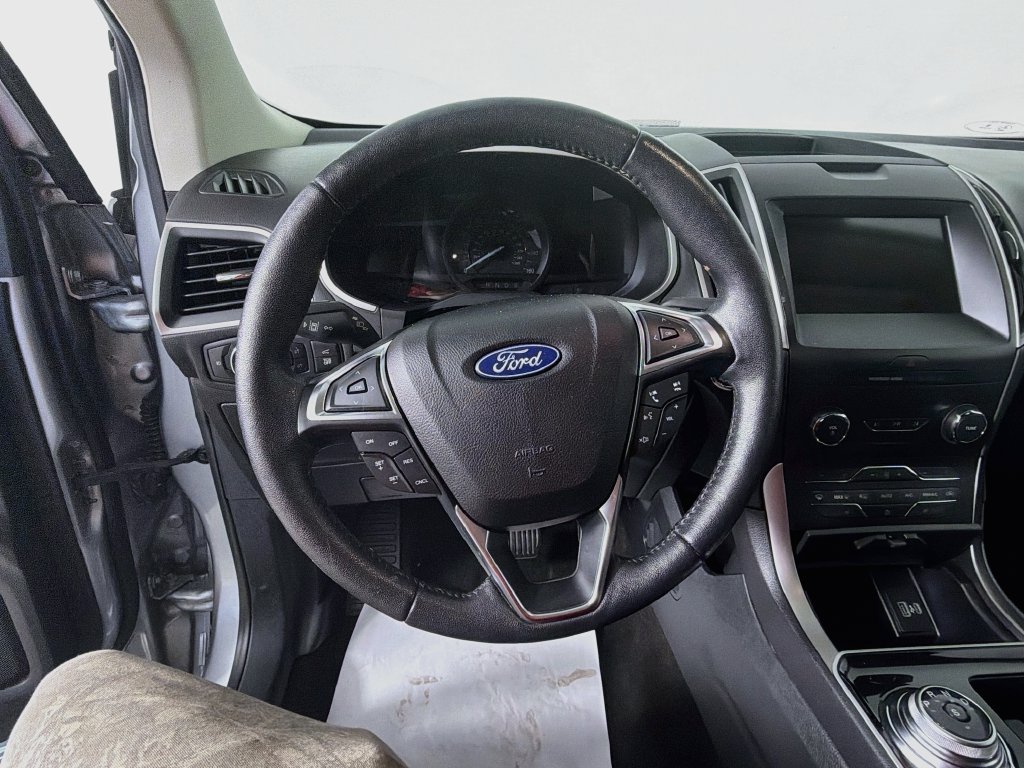 Used 2020 Ford Edge SEL w/ Convenience Package AWD/4WD image 11