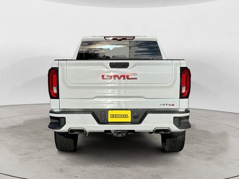 Used 2024 GMC Sierra 1500 AT4 w/ Technology Package AWD/4WD image 4