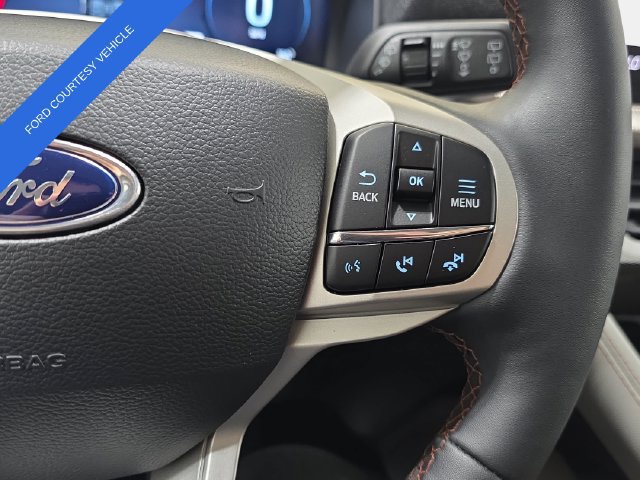 Used 2026 Ford Explorer Active w/ Active Comfort Package AWD/4WD image 17