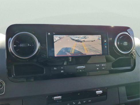 New 2025 Mercedes-Benz Sprinter 2500 image 30